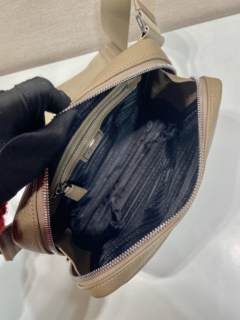 Pra*a waist chest packs